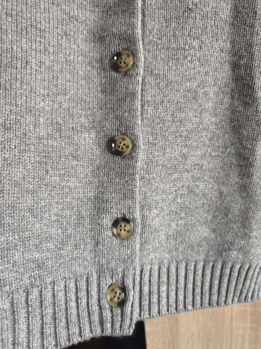 Szary wełniany top sweter z krótkim rękawem na guziki H&M Premium S