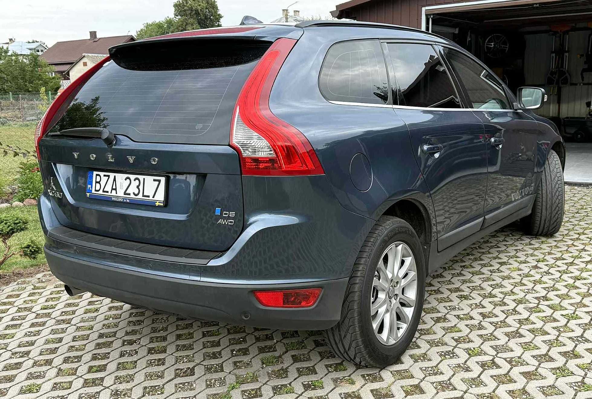 Volvo XC60 2.4 D5 Polski salon niski przebieg super stan