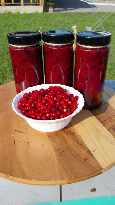 Брусниця перетерта з цукром (не варена)