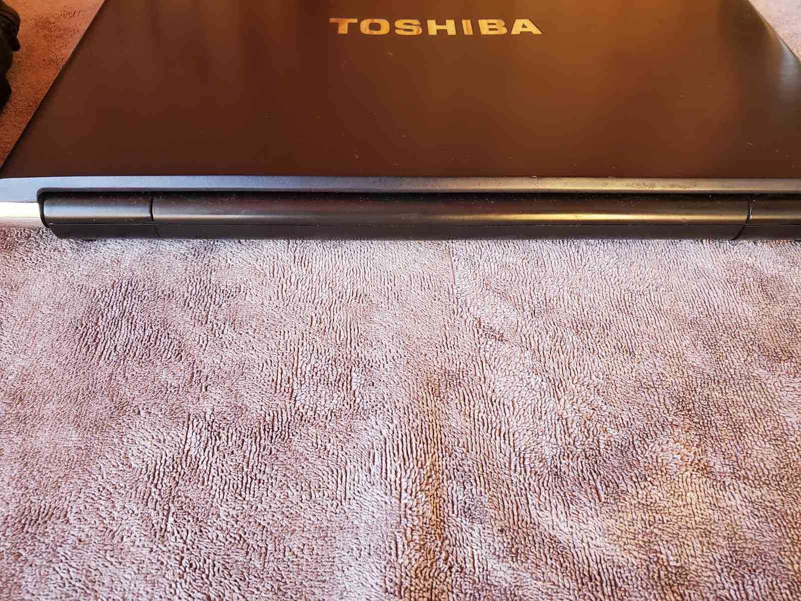 Ноутбук 13.3" Toshiba Portege R835