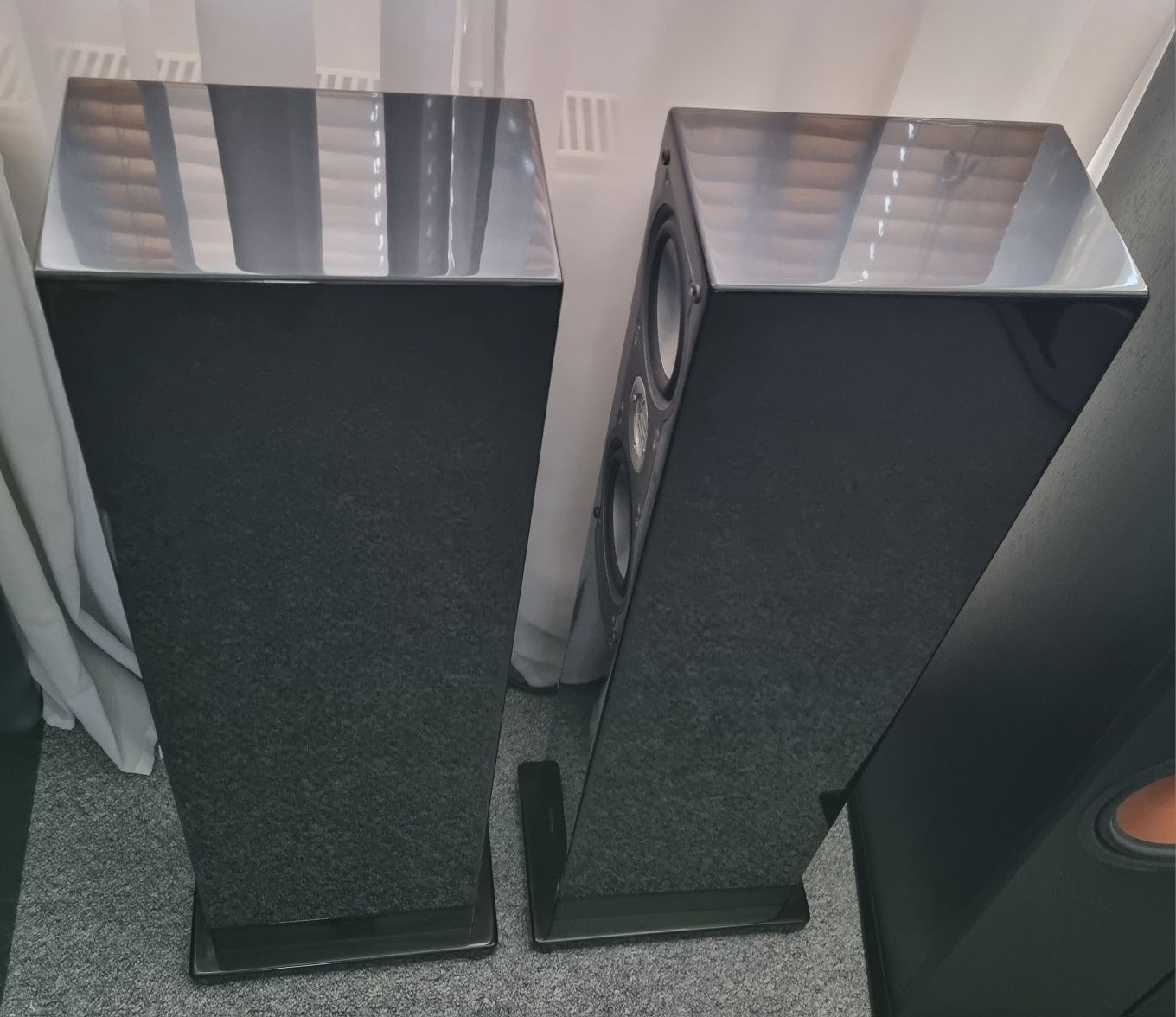 Kolumny Elac fs 207