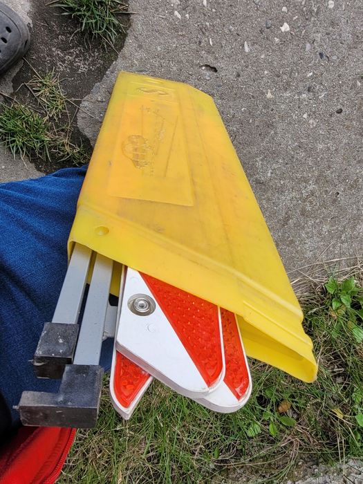 Trojkat ostrzegawczy - stojak