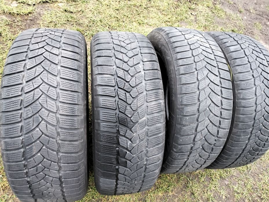 Sprzedam opony zimowe r16 205/55