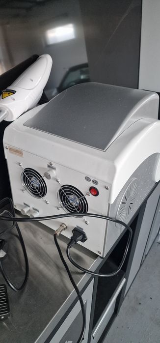 Laser Q-Switch do usuwania tatuażu i makijażu permanentnego