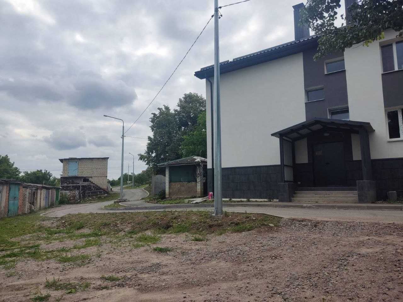 Продам 2-кімнатну квартиру в Дергачах