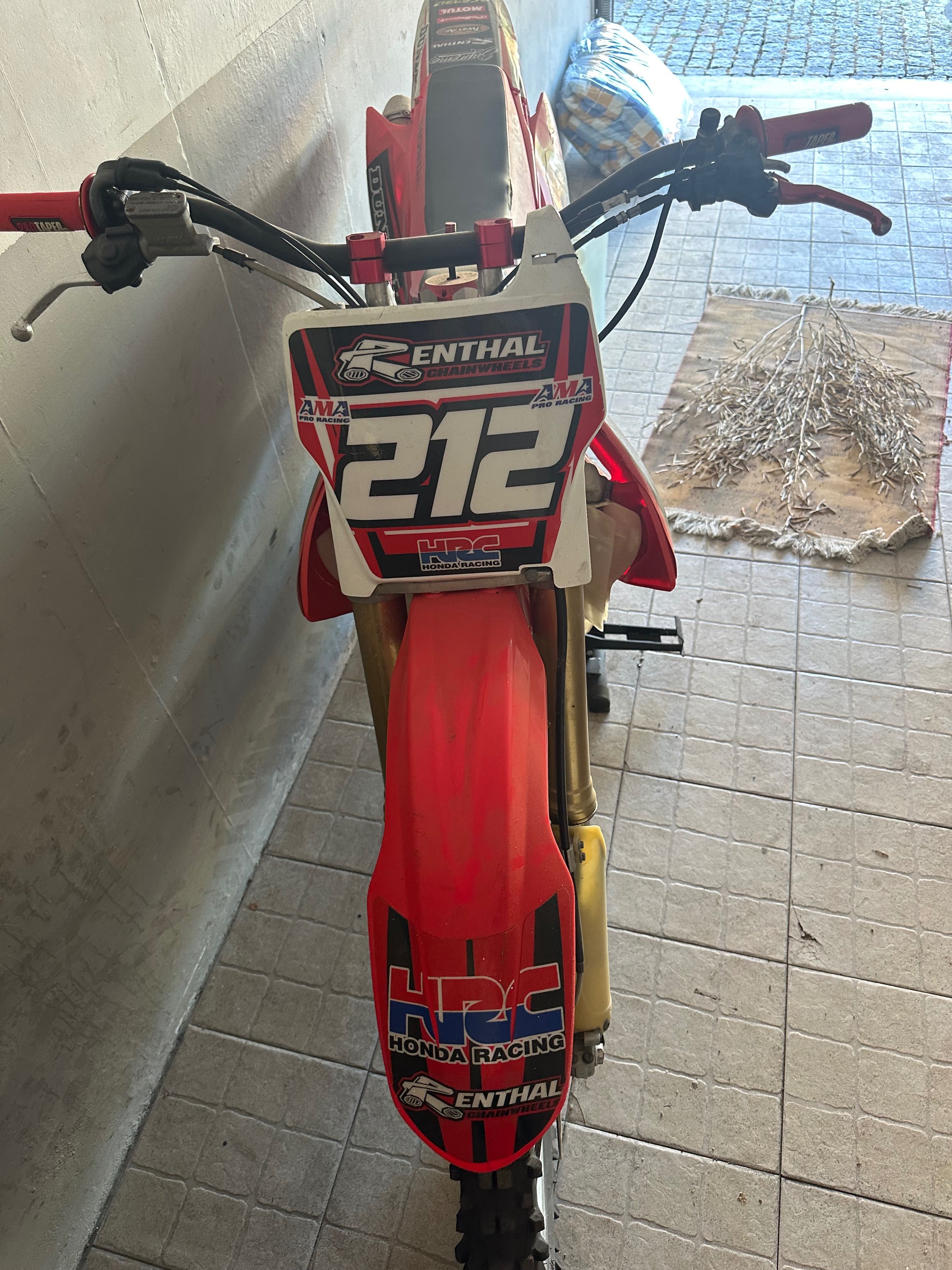 Moto para monte em bom estado  precisa bomba de água …