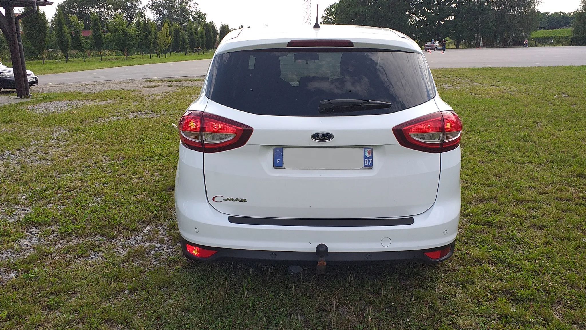 Ford C-MAX ASS - asystent parkowania - auto zaparkuje za Ciebie