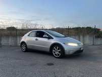 Honda Civic 1.8 Executive NAVI