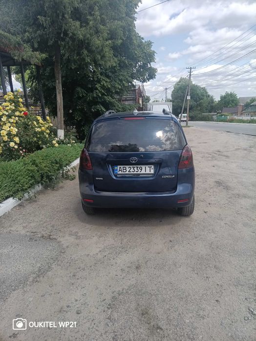 Тайота корола верссо