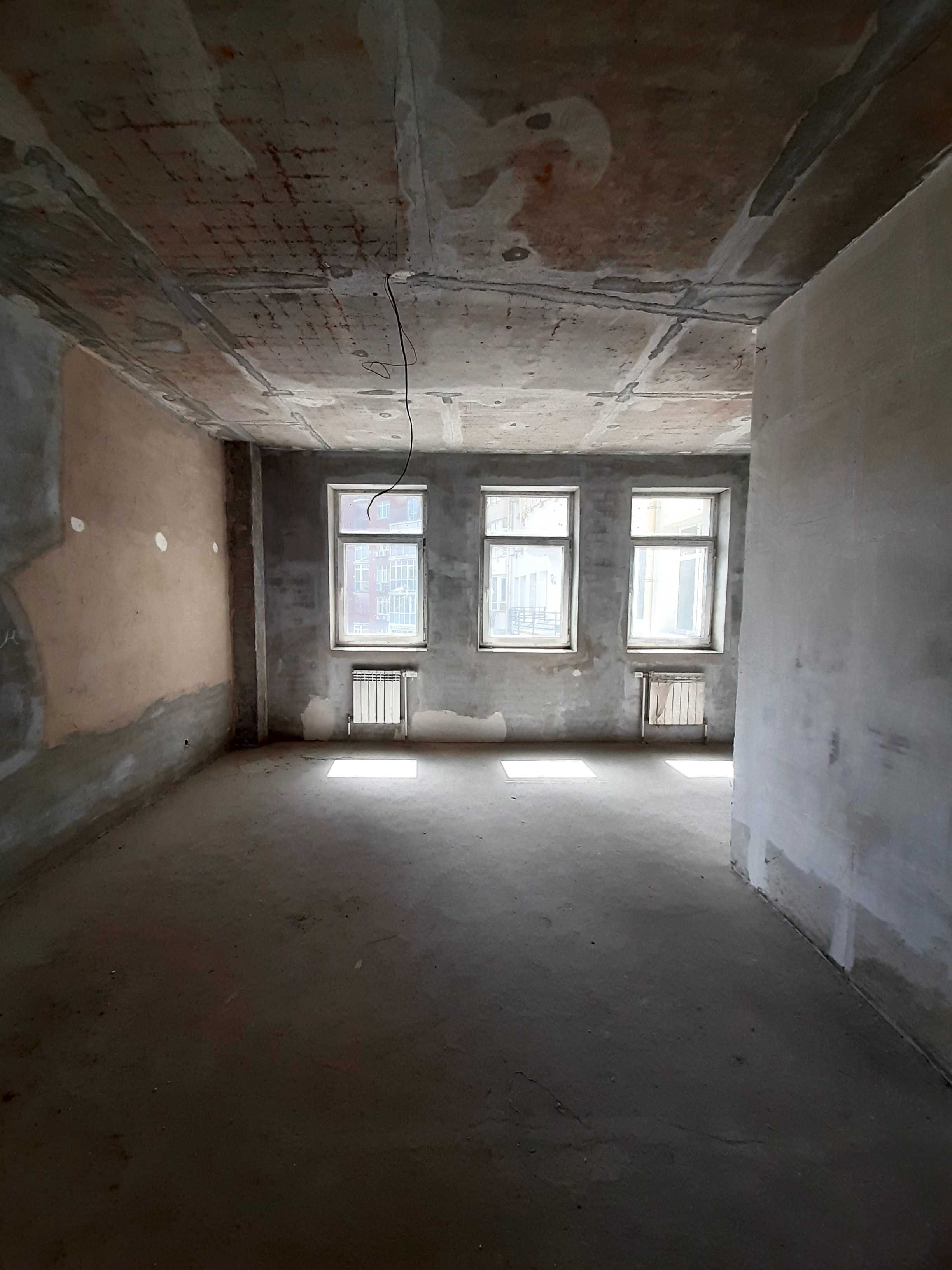 3к. Клубний будинок, центр міста. 136м2. Олександра Кониського 46/11