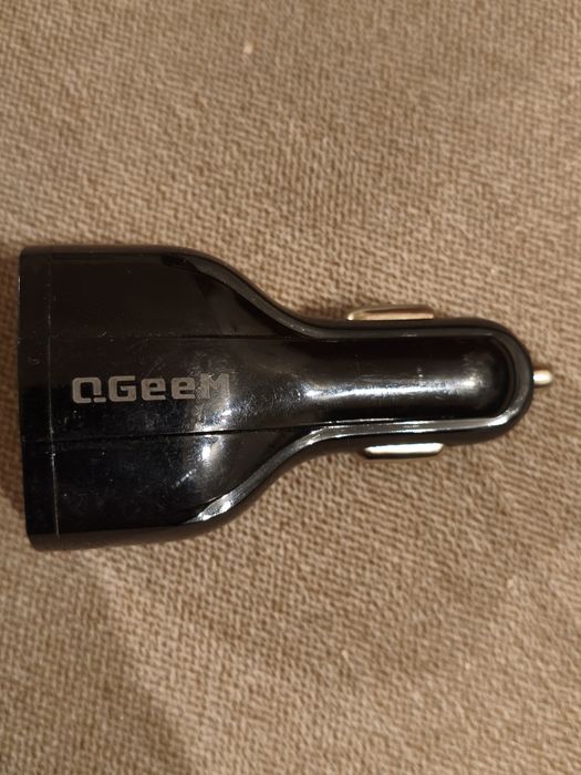 Ładowarka samochodowa 3x USB quick charge