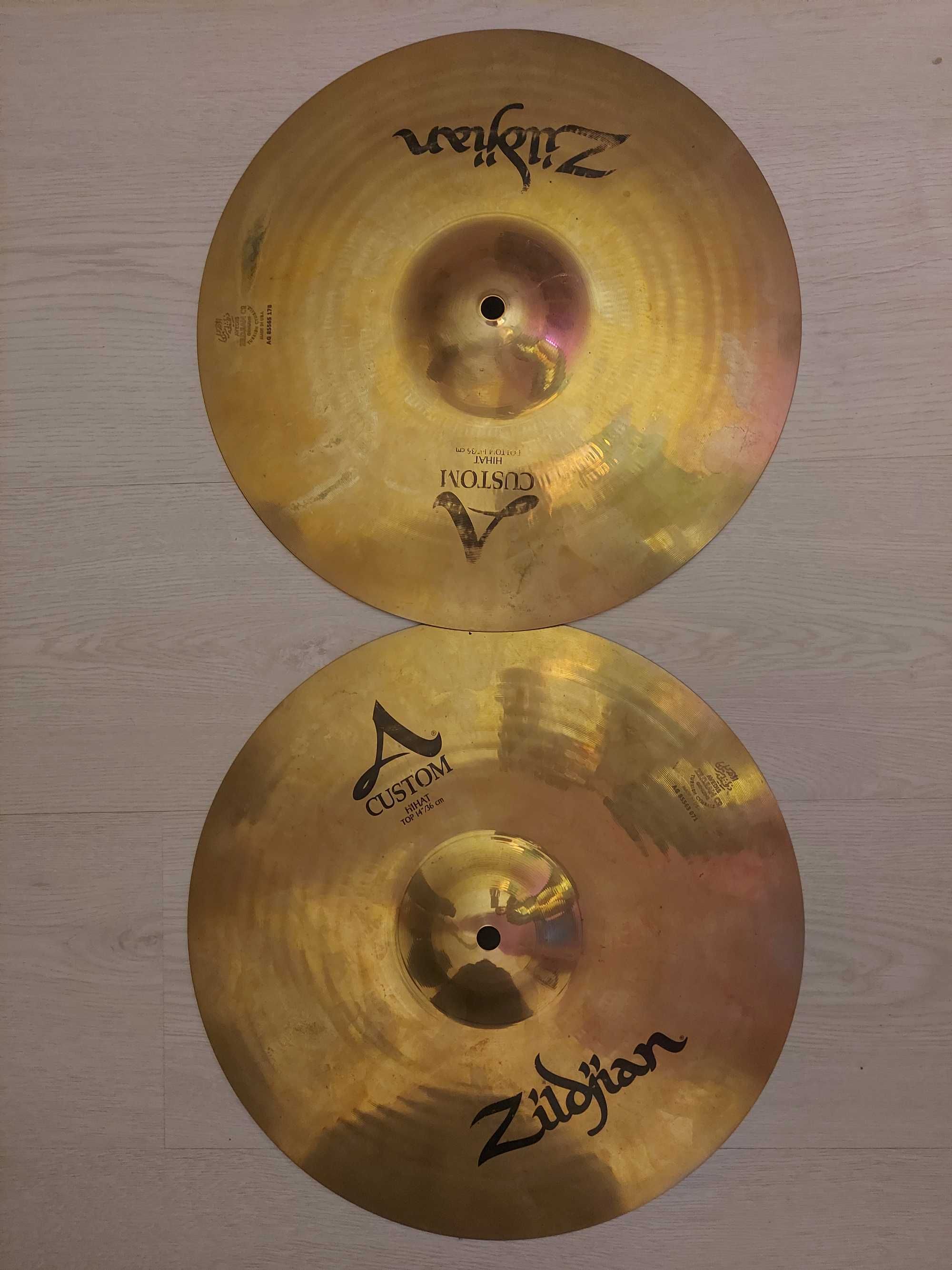 Pratos Zildjian A Custom e Sabian B8X