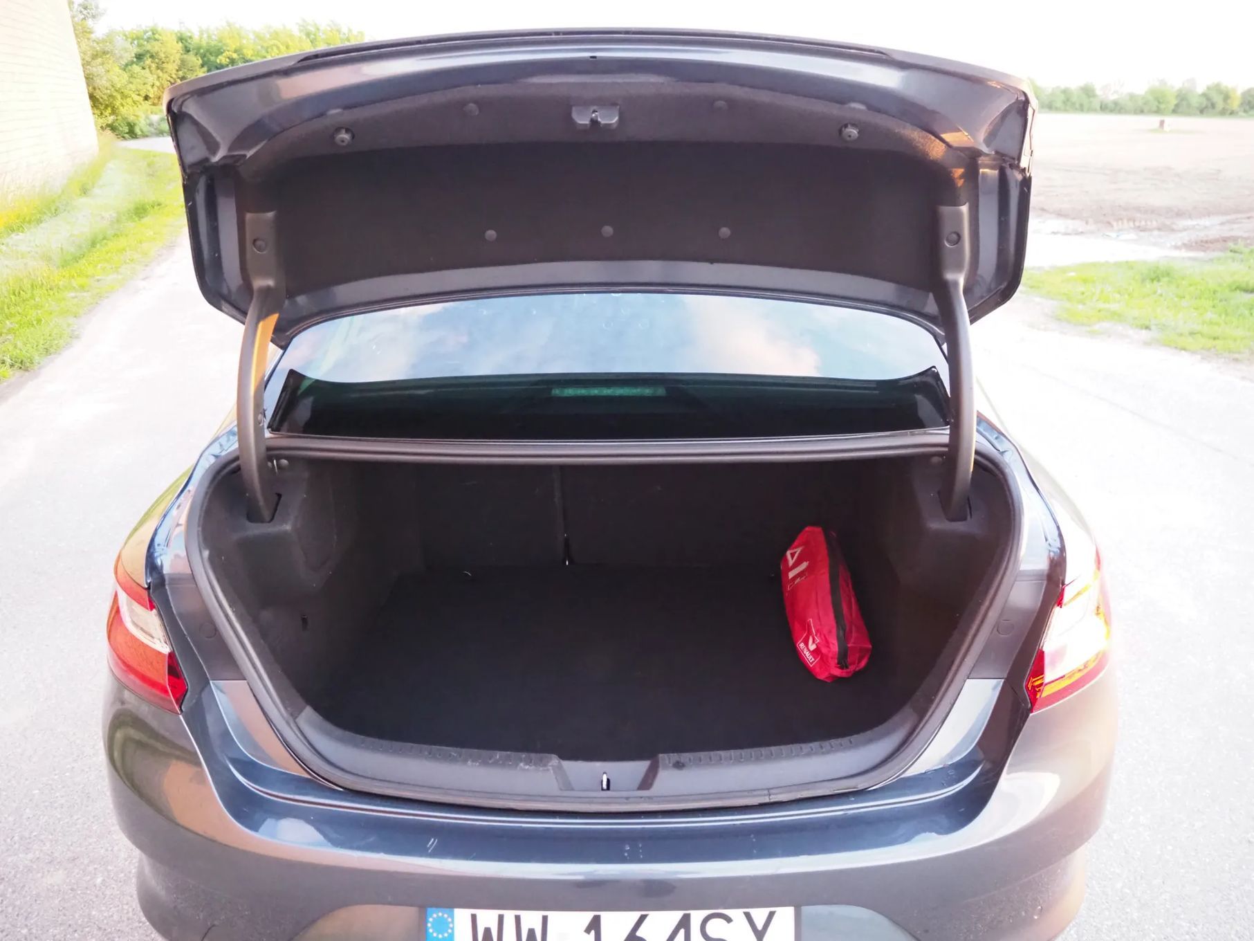 Renault Megane Renault Megane IV GrandCoupe 1.5 Blue dCi 115KM krajowy, automat EDC