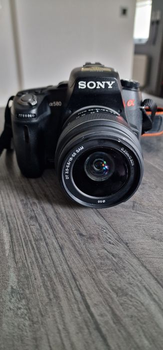 Aparat lustrzanka SONY a580 z obiektywem