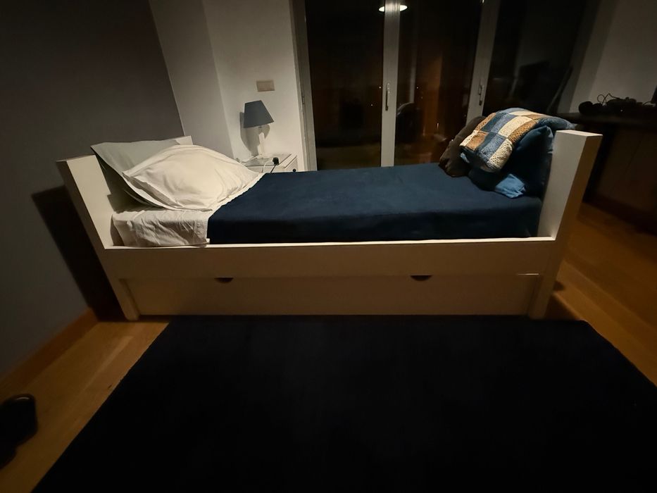 Cama de solteiro Arboretto com gavetão e colchão