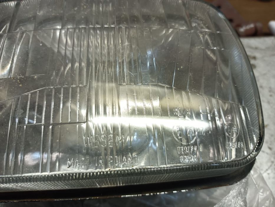 Lampy przednie Fiat 126p