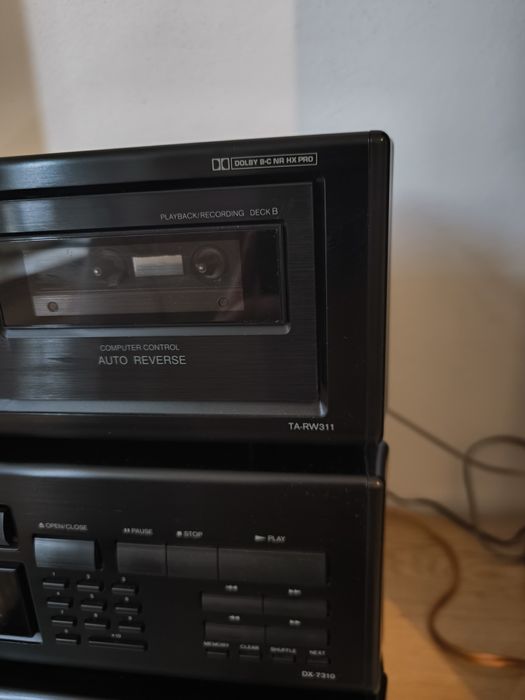 Składanka Onkyo + 2 Piloty Stan Idealny