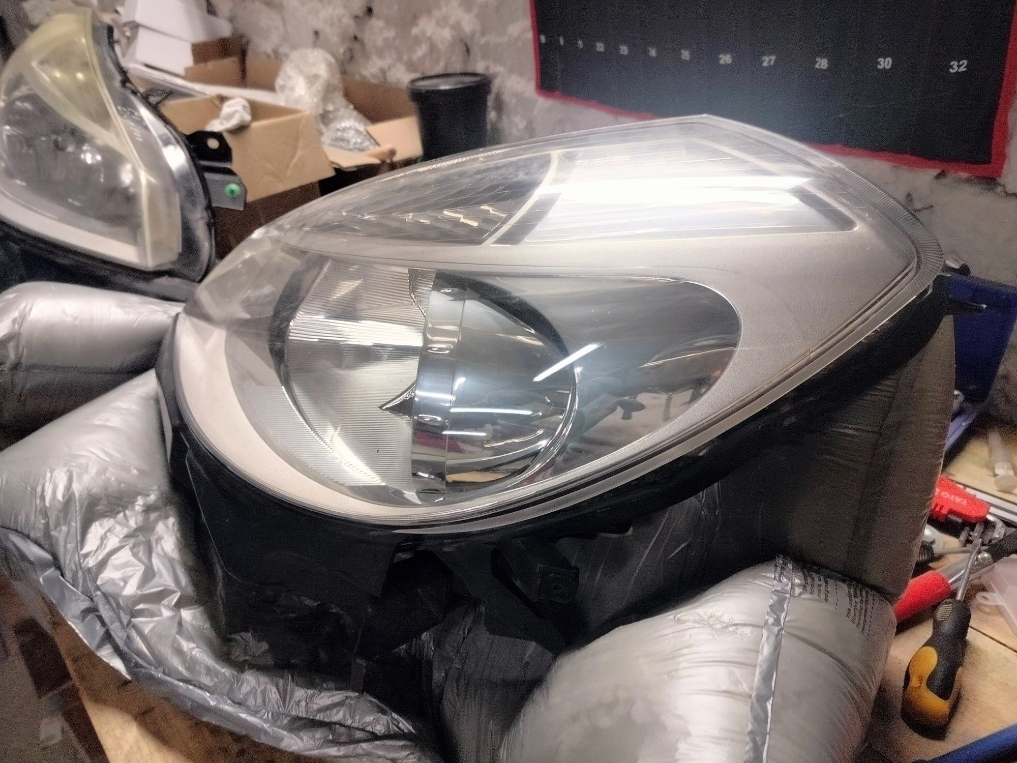 Lampy przednie Clio 3