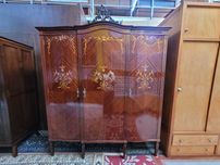 Roupeiro antigo estilo D. Maria - Bom estado geral