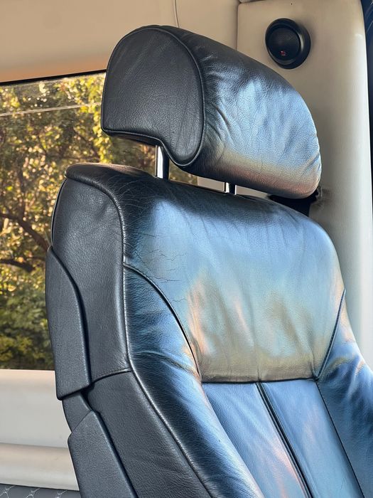 Продам VW LT – сімейний бус, легко переобладнати