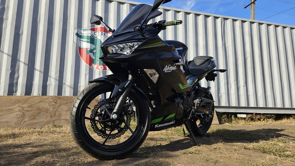 Kawasaki Ninja 400 з Японії без пробігу по Україні мотоцикл кавасакі