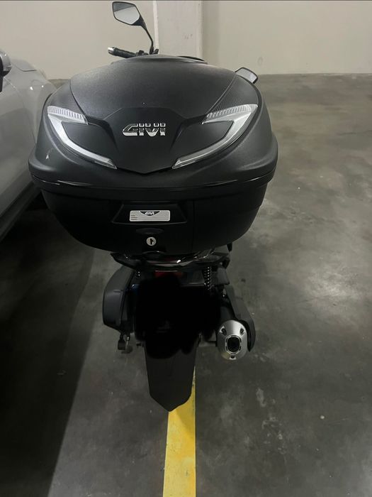 Honda PCX125 de 2024 como nova