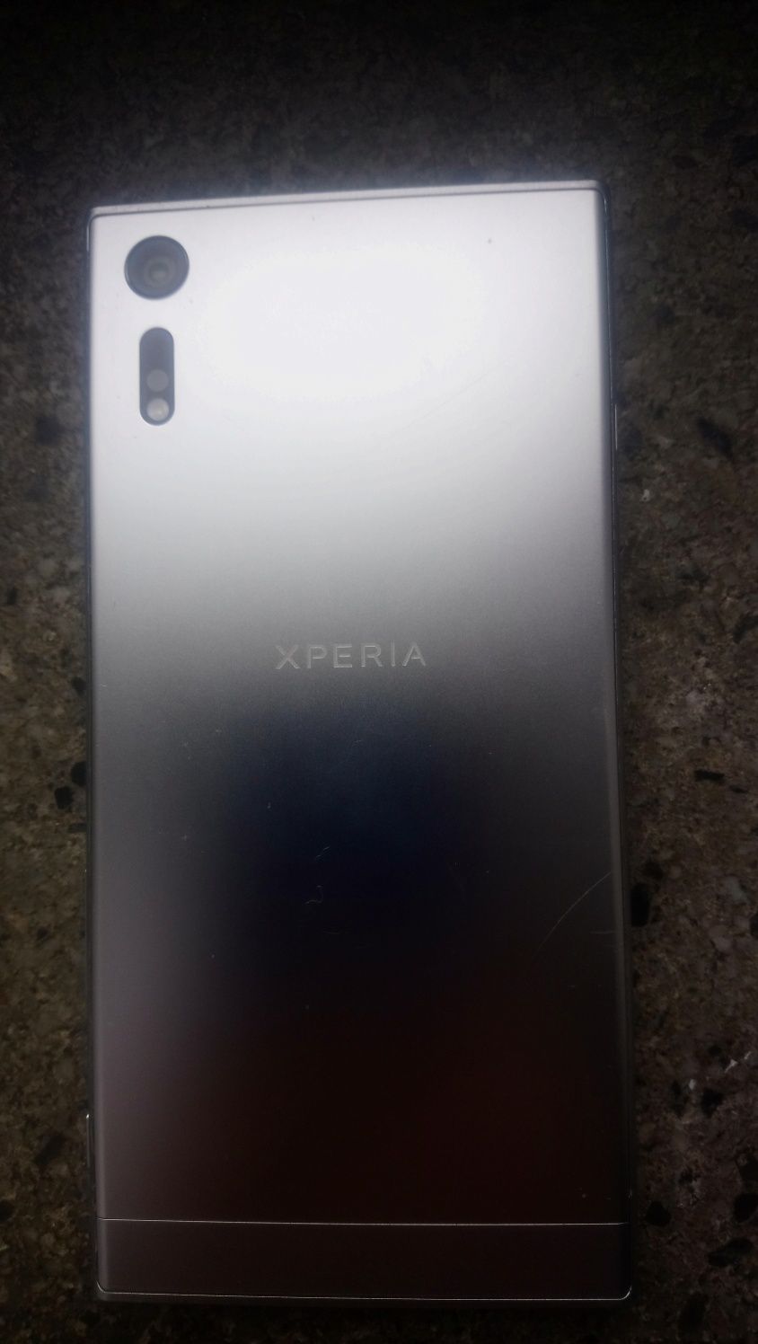 Xperia XZ 5,2 cała.