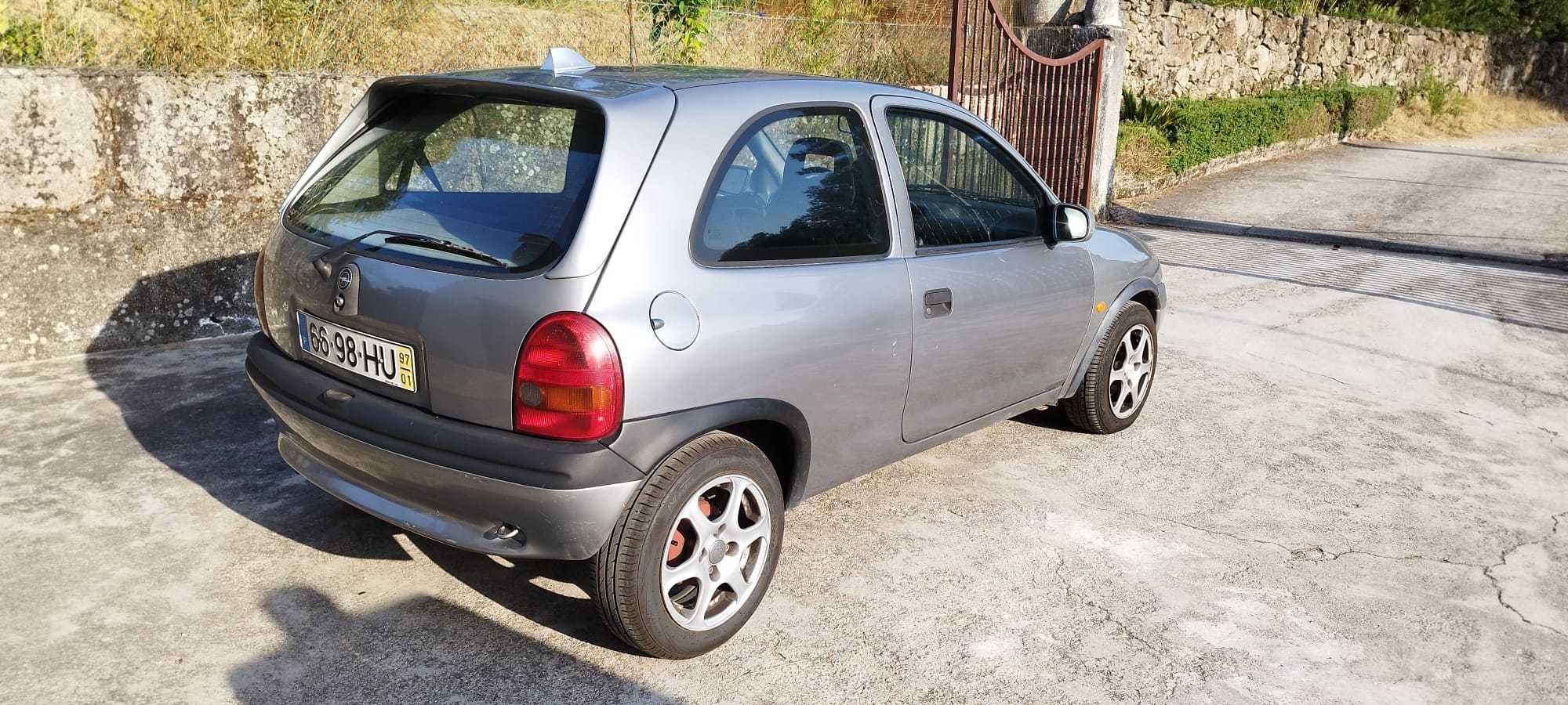 Opel Corsa B 1.5 TD 1997  motor isuzu