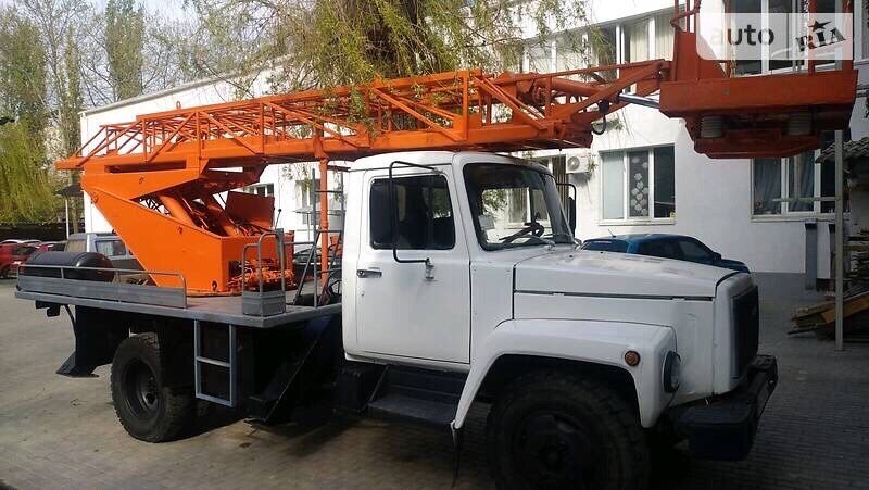 Автовышка Послуги АП 18. Аренда и оказание услуг автовышки