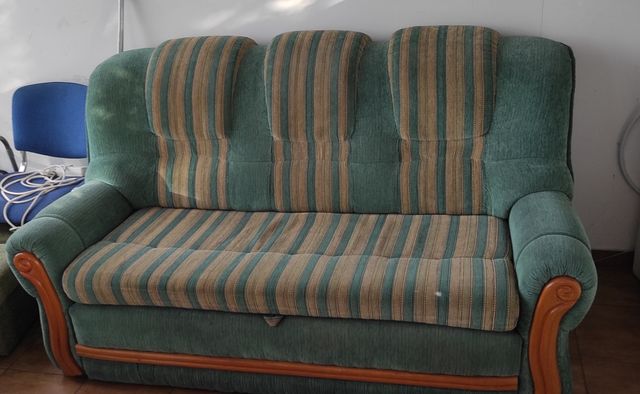 Kanapa sofa dwuosobowa rozkładana zielona