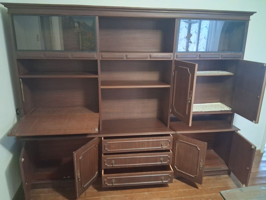 Armário de Sala Antigo