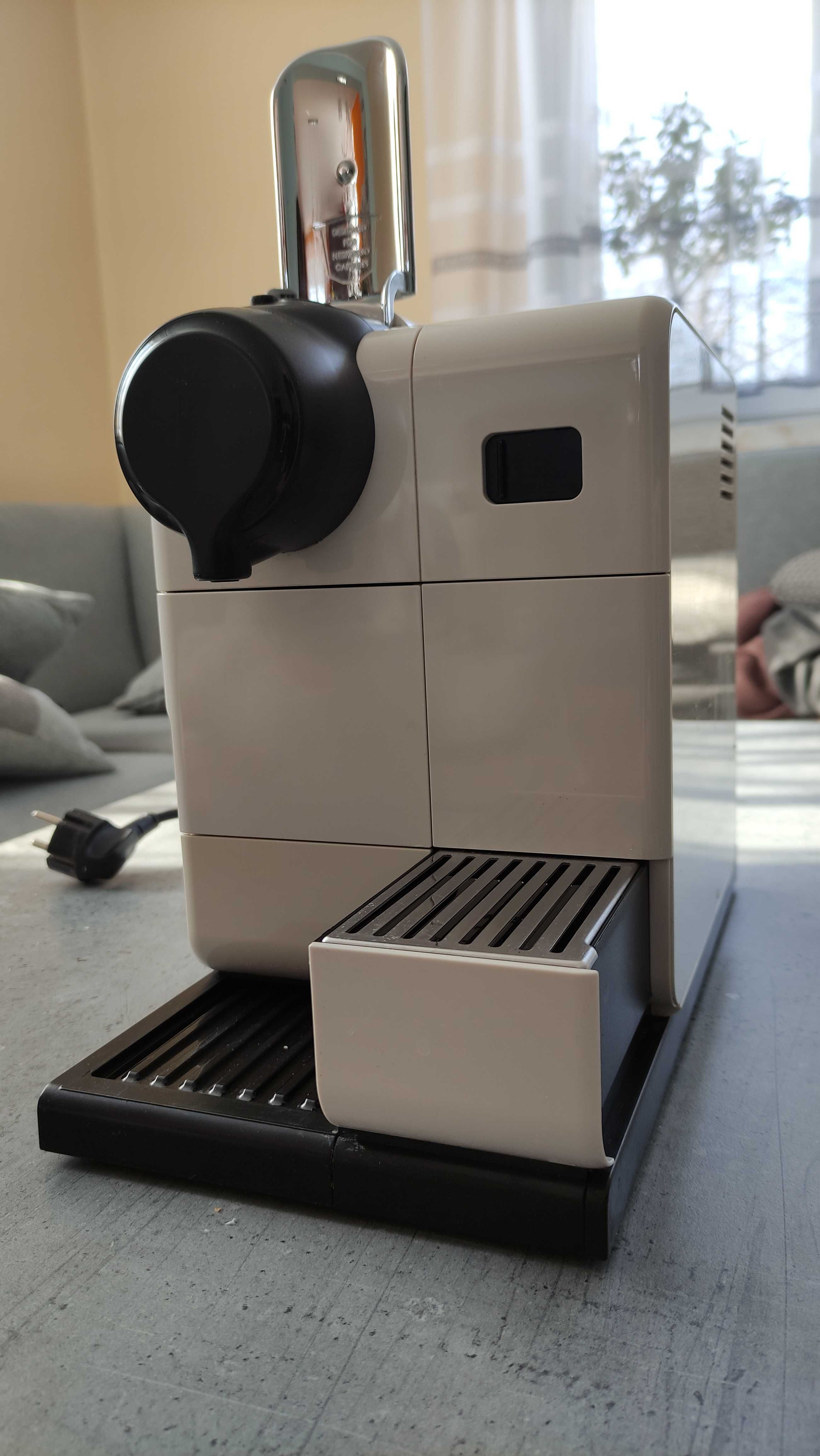 DeLonghi lattissima touch na kapsułki nespresso