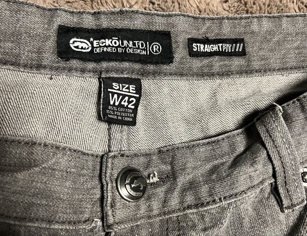 Ecko Unltd. Spodenki