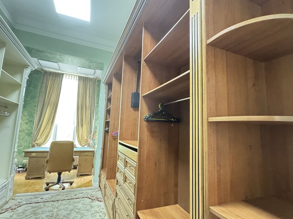 Аренда большой 3 комнатной квариры Центр, ул. Софиевская
