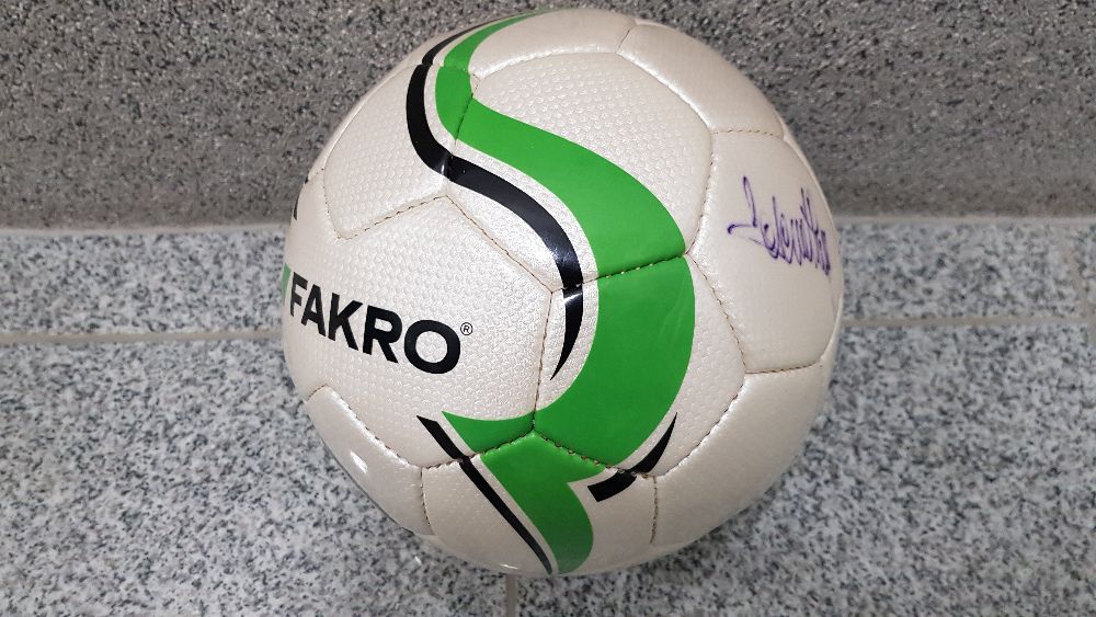 Piłka kolekcjonerska z autografem Adama Nawałki