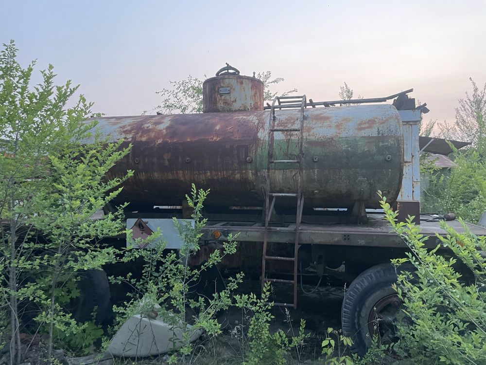 Продам напівпричеп-цистерну