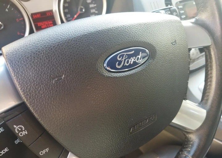 Ford Kuga 2.0 TDCi Titanium