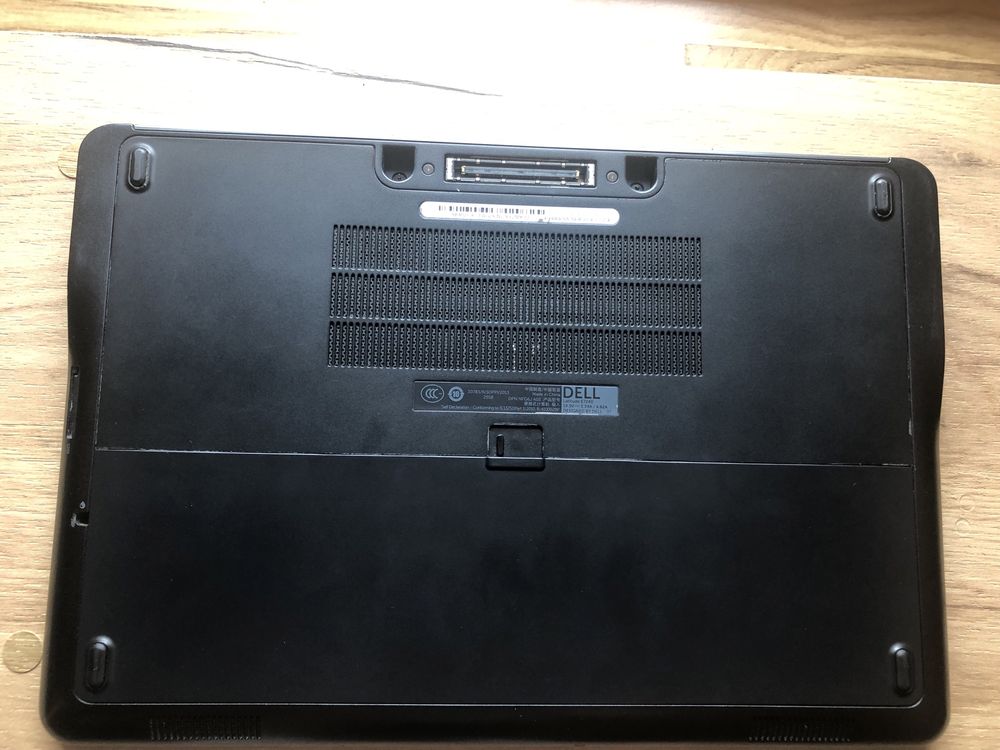 Dell Latitude E7240 | i7-4600u | 8GB RAM | 512GB SSD |