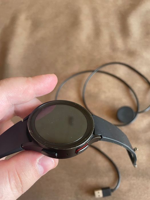 Смарт-часы Samsung Galaxy Watch 5 Pro