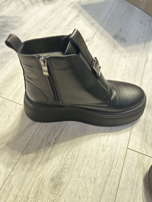 Ботиночки зимові. Натуральна шкіра