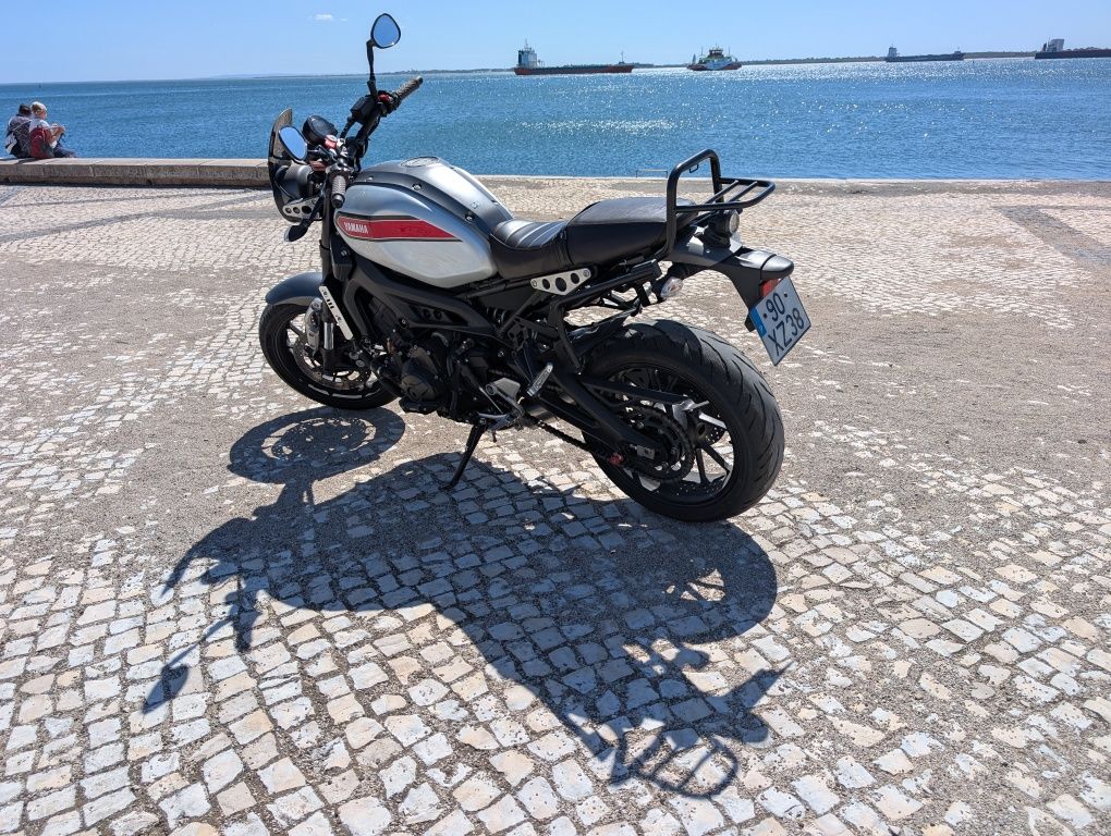 Yamaha XSR 900 como novo