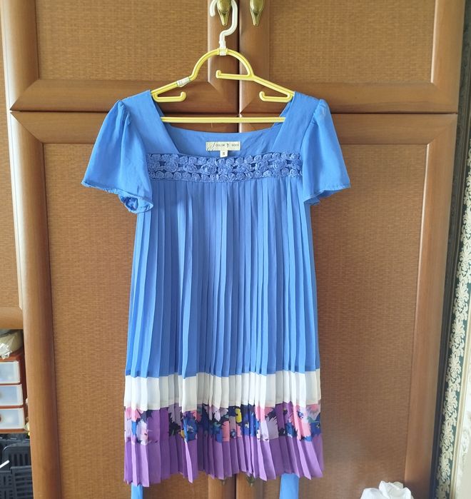 Платье плиссе S размер шифон