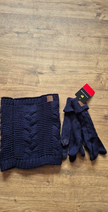 Pierre Cardin zestaw set na mikołaja rękawiczki komin dla dorosłych