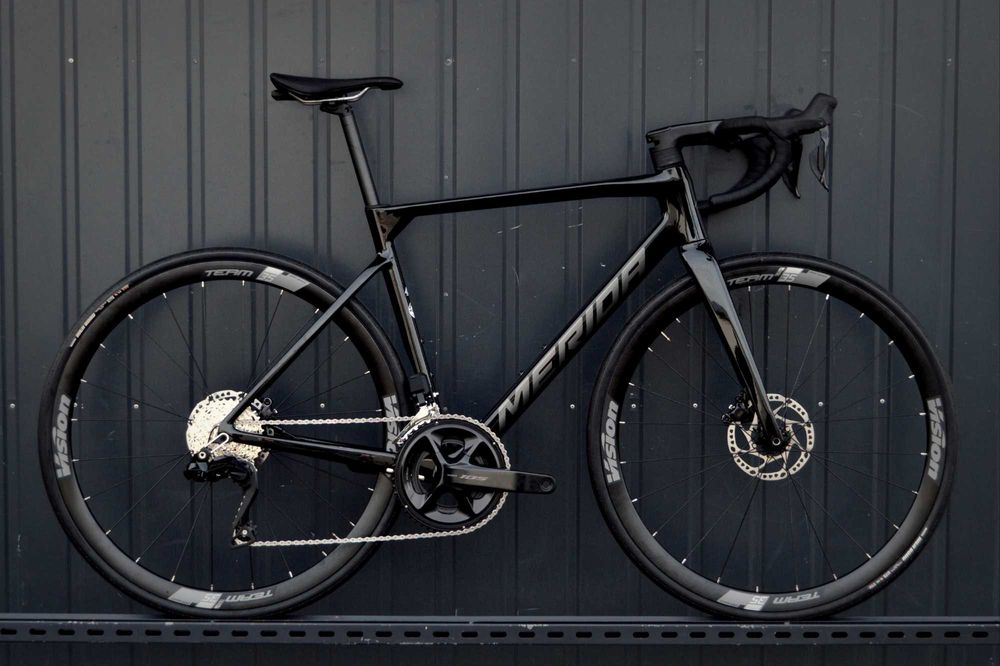 FVat23 MERIDA SCULTURA 5000 M 105 Di2 szosa 2x12 elektronika carbon