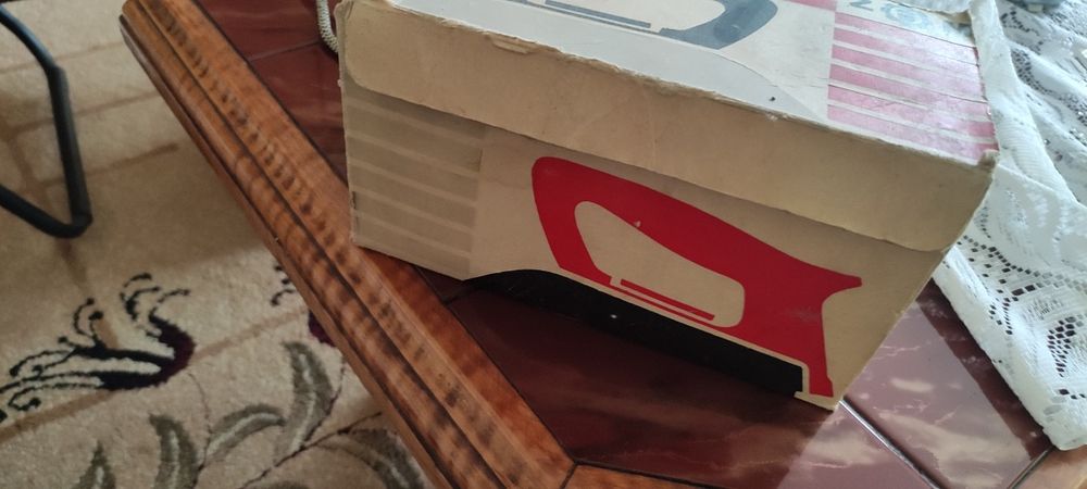 Żelazko z PRL organizer na deskę do prasowania i żelazko
