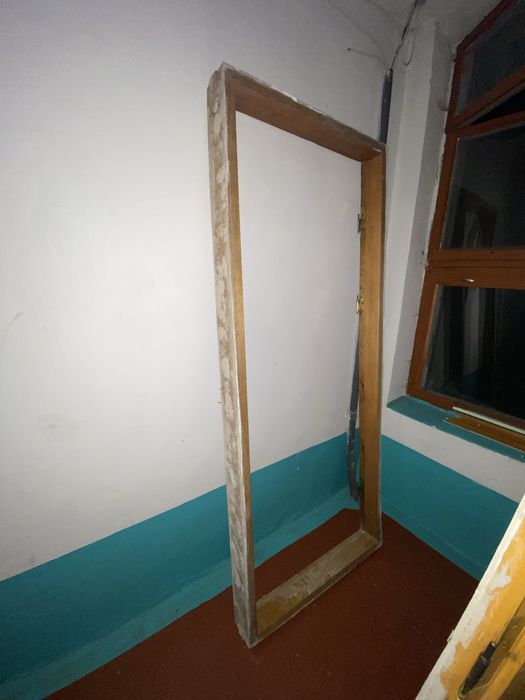 Двері б/у в хорошому стані дві пари