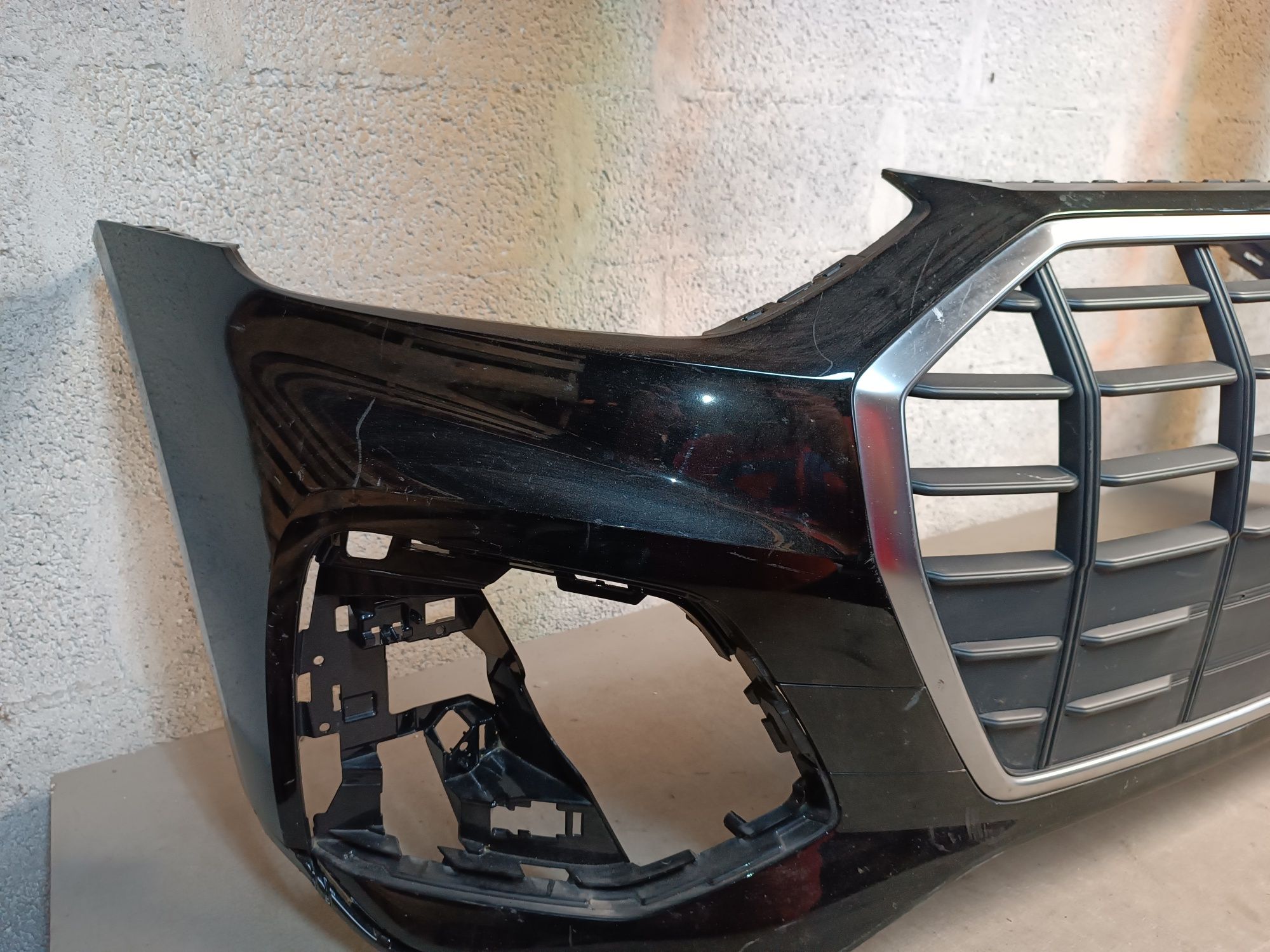 Vendo parachoque de frente Audi Q5 ano 2019/22