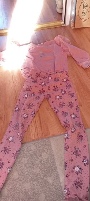 Dres dla dziewczynki 122