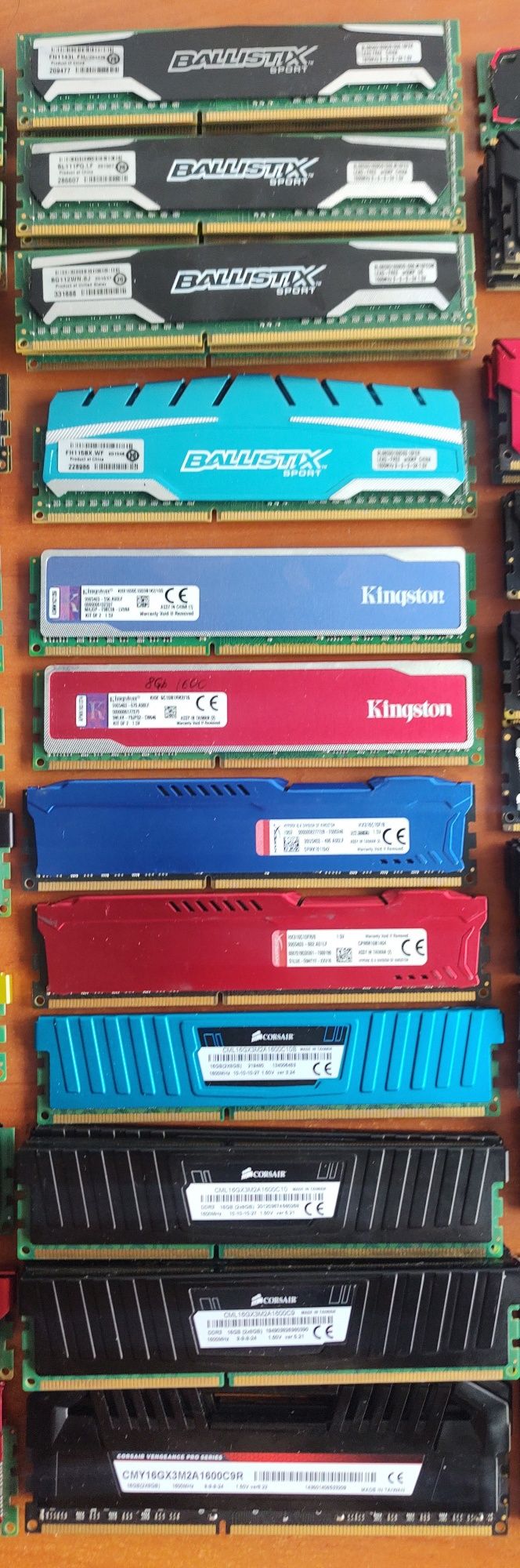 Ігрова оперативна пам'ять у радіаторах DDR3/4, 4/8/16Gb 1333-3200MHz