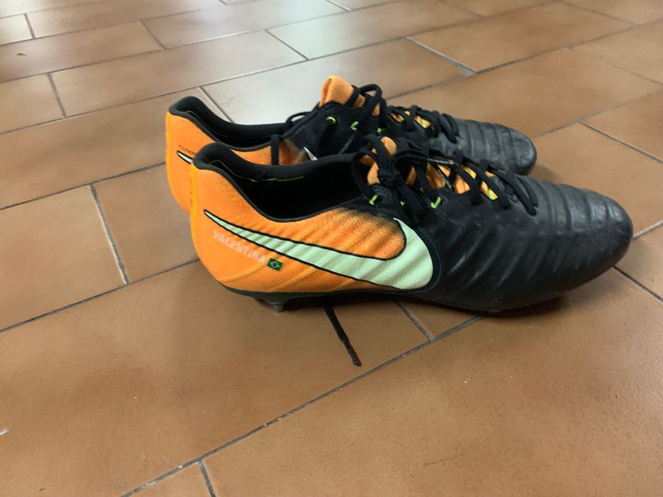 Chuteiras (“Novas”) Nike Tiempo